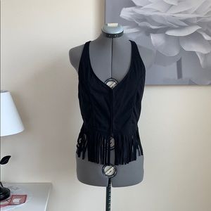 Lack fringed vest